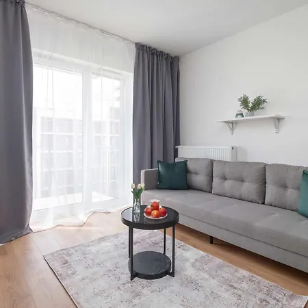 Spacious For 4 Guests With A Balcony In The Center Of By Renters